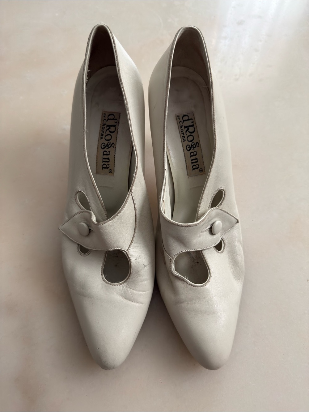 d'Rossana by Charna Vintage Italian Leather Cutout Button Heels Size 8 Narrow